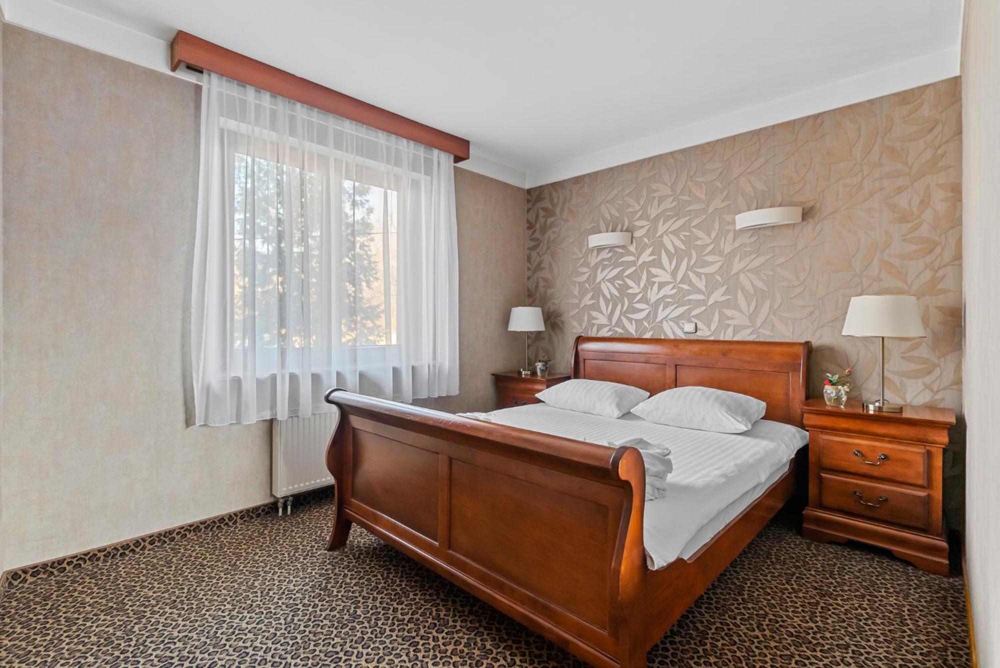 Hotel Diament Vacanza Katowice - Siemianowice Siemianowice Śląskie Exterior foto