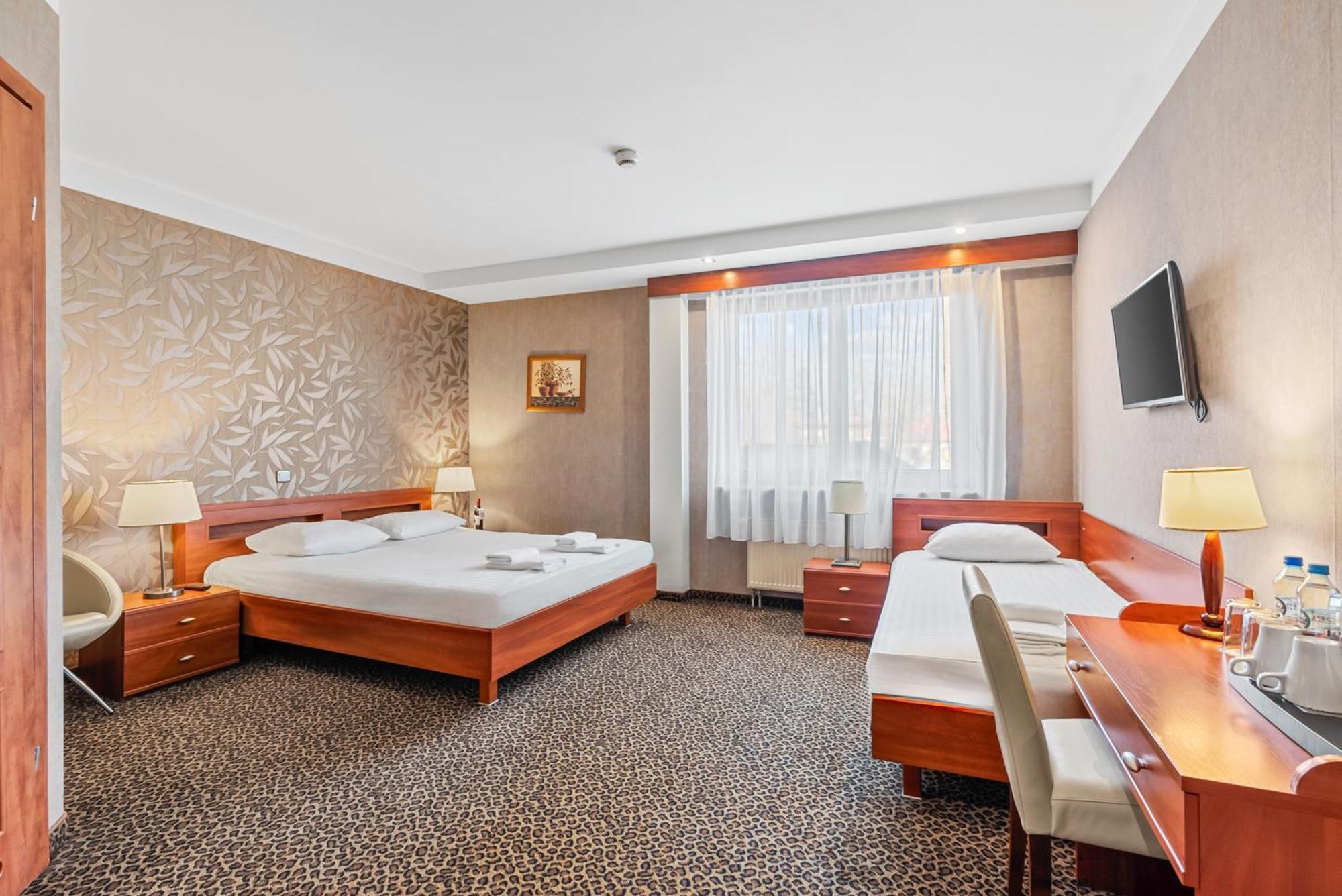 Hotel Diament Vacanza Katowice - Siemianowice Siemianowice Śląskie Exterior foto