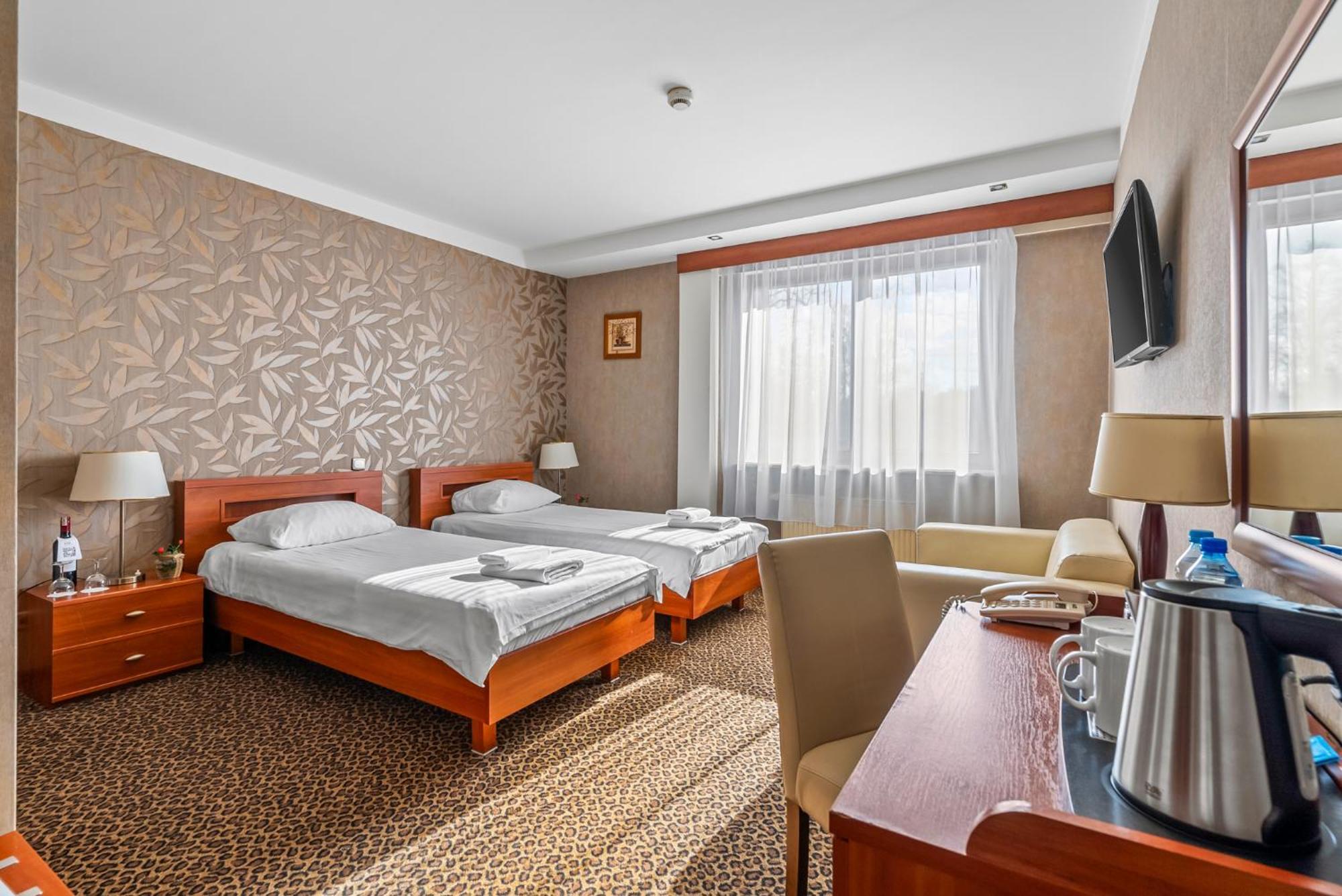 Hotel Diament Vacanza Katowice - Siemianowice Siemianowice Śląskie Exterior foto